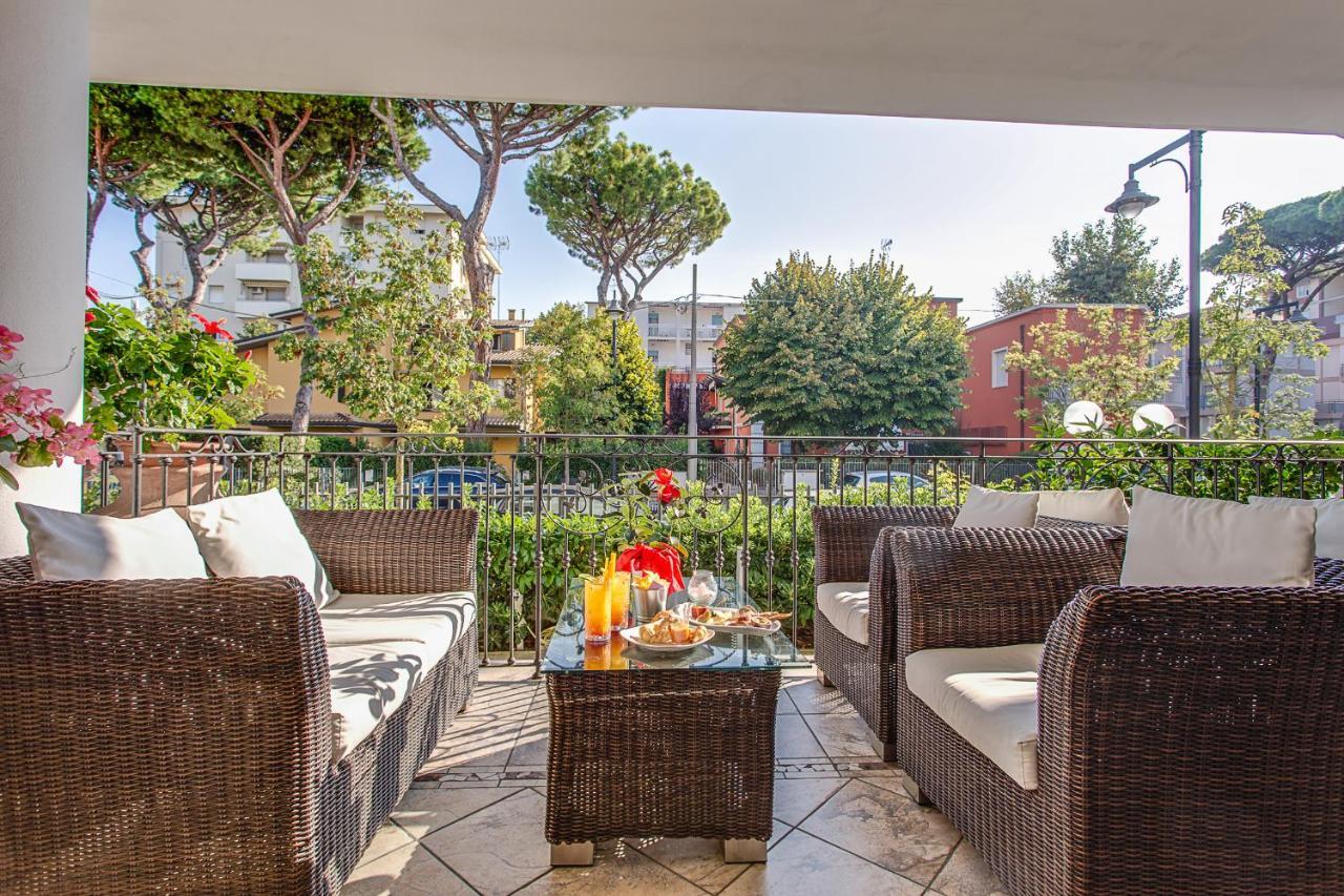 Hotel Il Gabbiano Cesenatico Esterno foto