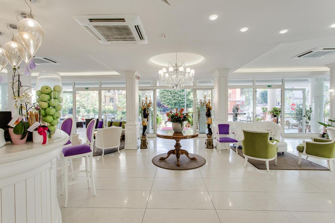 Hotel Il Gabbiano Cesenatico Esterno foto