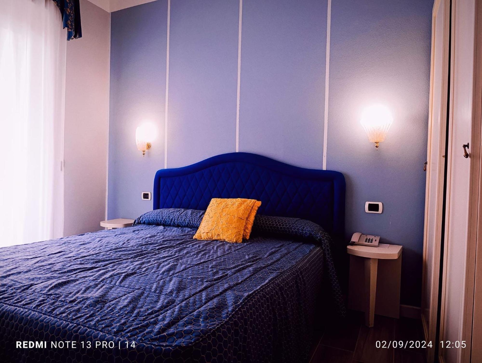 Hotel Il Gabbiano Cesenatico Esterno foto