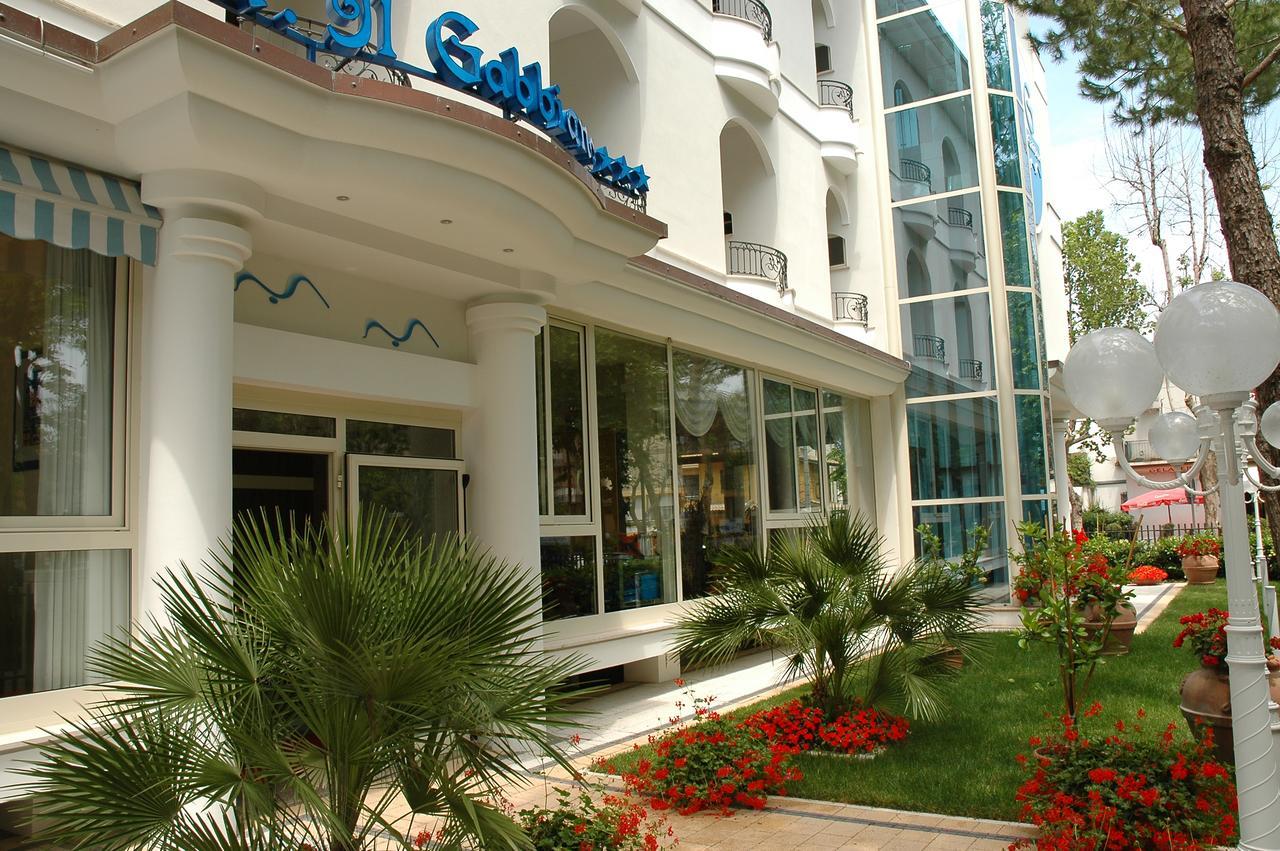 Hotel Il Gabbiano Cesenatico Esterno foto