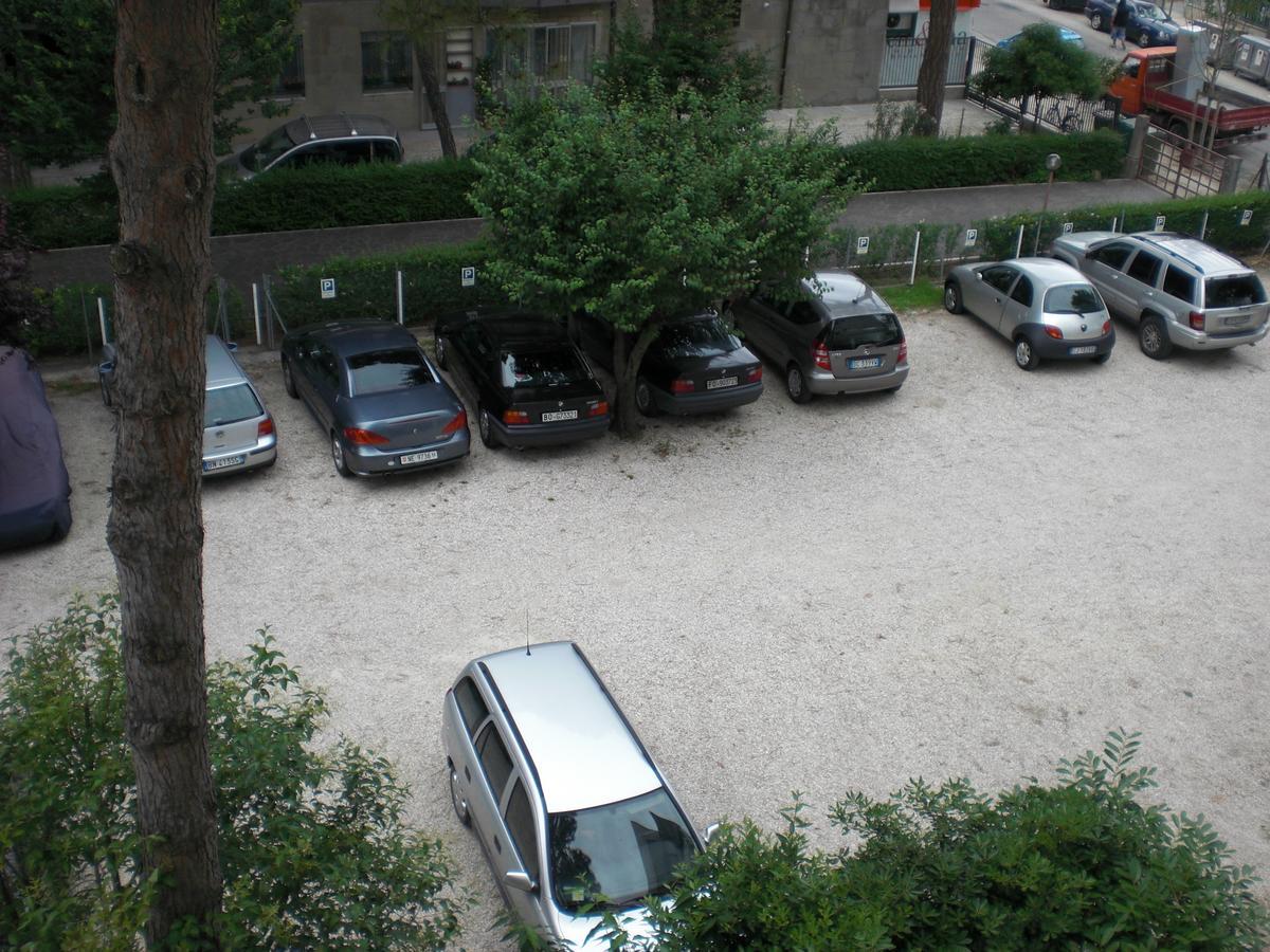 Hotel Il Gabbiano Cesenatico Esterno foto