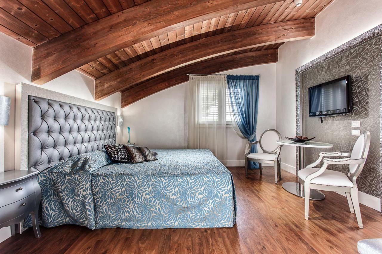 Hotel Il Gabbiano Cesenatico Esterno foto